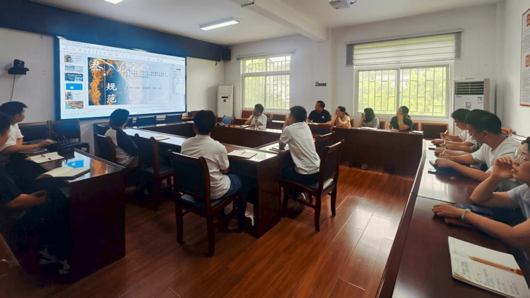 充电蓄能强本领 青春